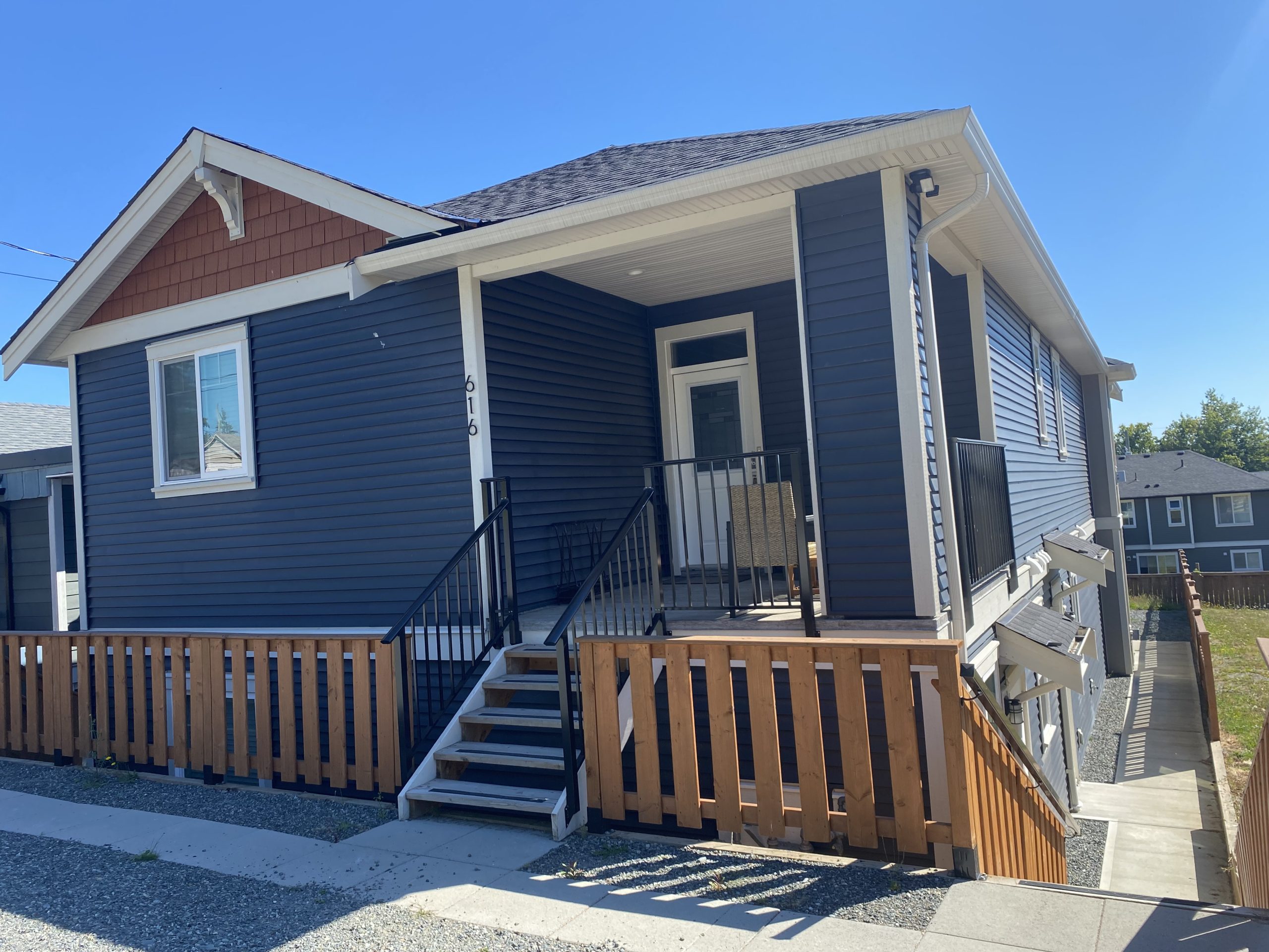 616 Lambert Ave  – Room Rentals