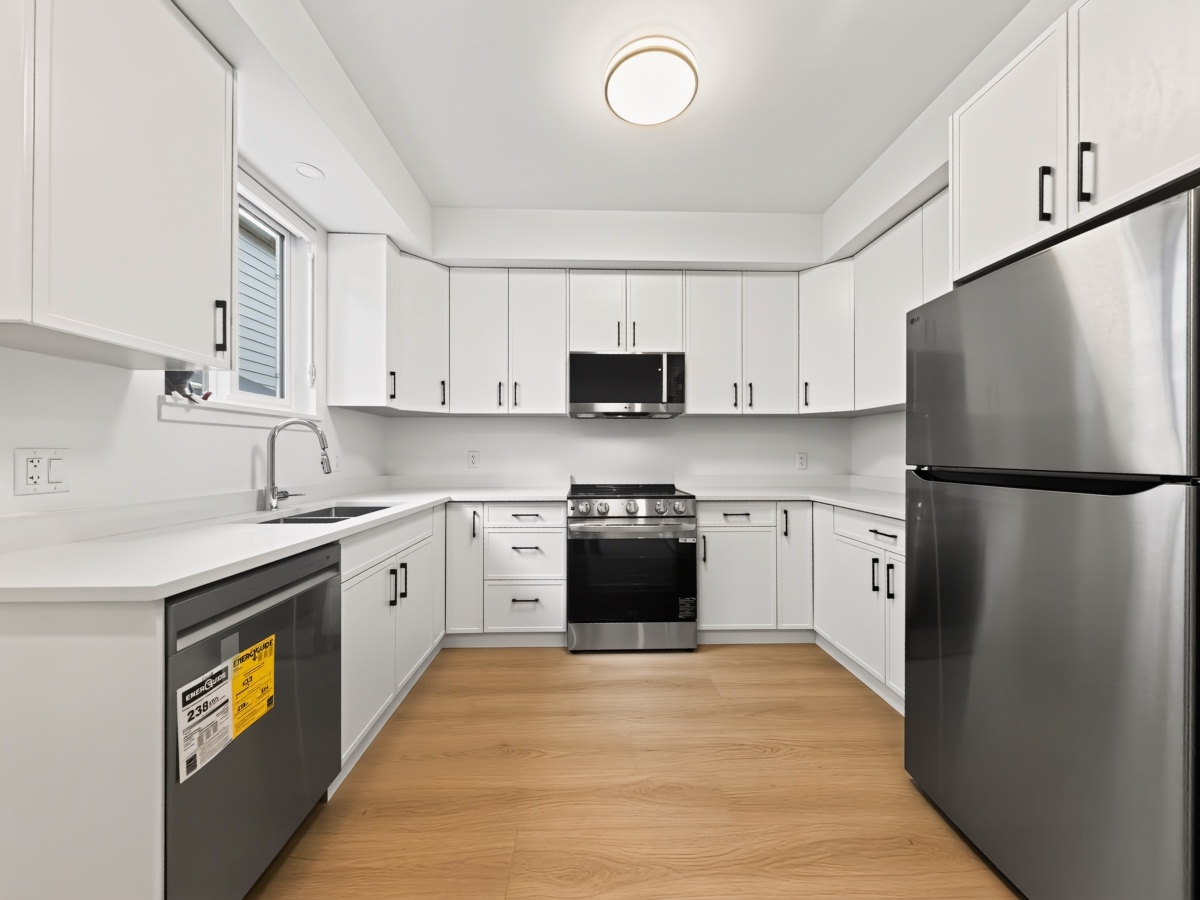 5560 Rutherford Road - Lower